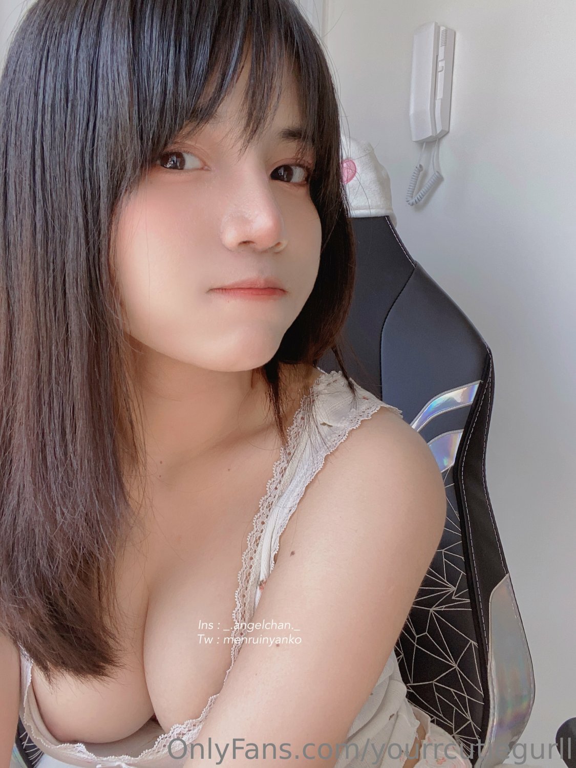 yourrcutiegurll #1LXS3dKs