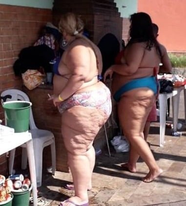 phat piggy Magda B showing phat belly N her huge azz #Z6Uf0kdk