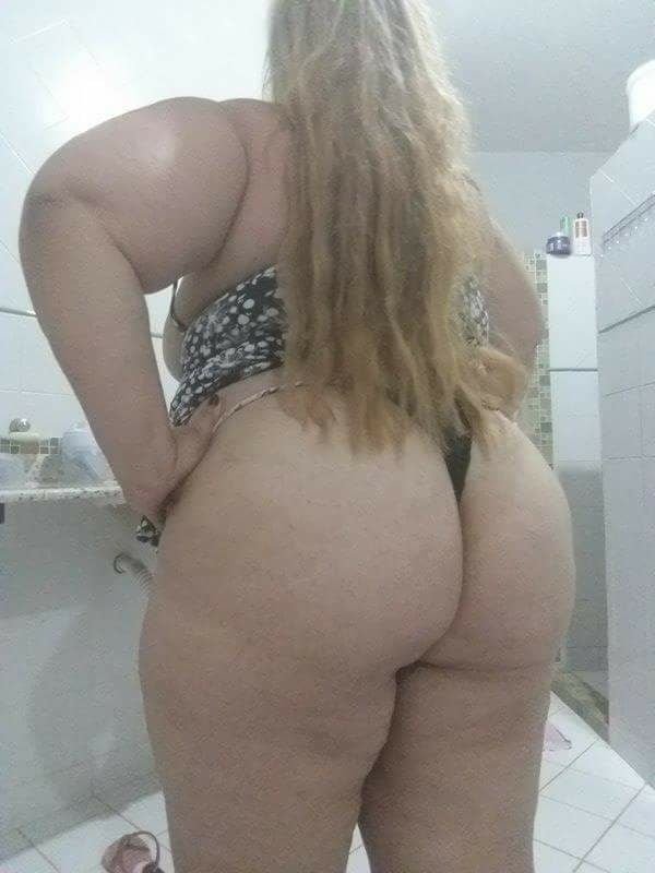 phat piggy Magda B showing phat belly N her huge azz #rnSYhdVy