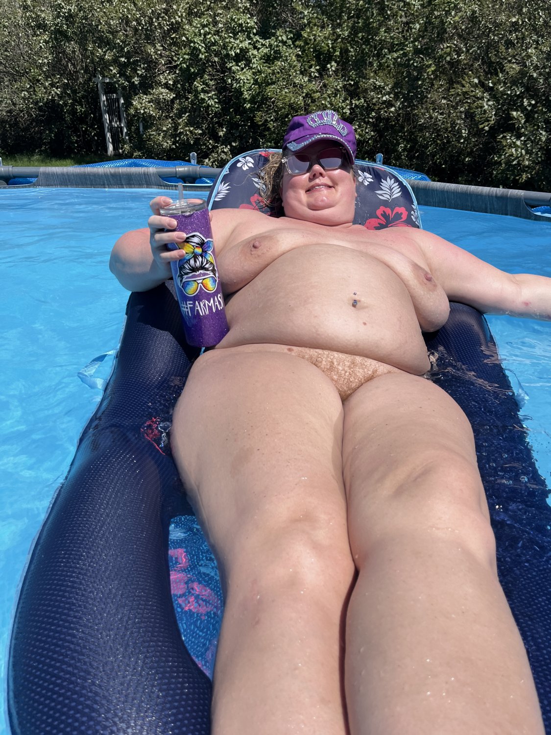 Naked fat wife in pool #dkvidwoF