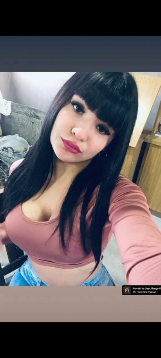 Que les parece está putita morbosen con ella y pongan el los comentarios que les gustaría hacerle #IofEryvE
