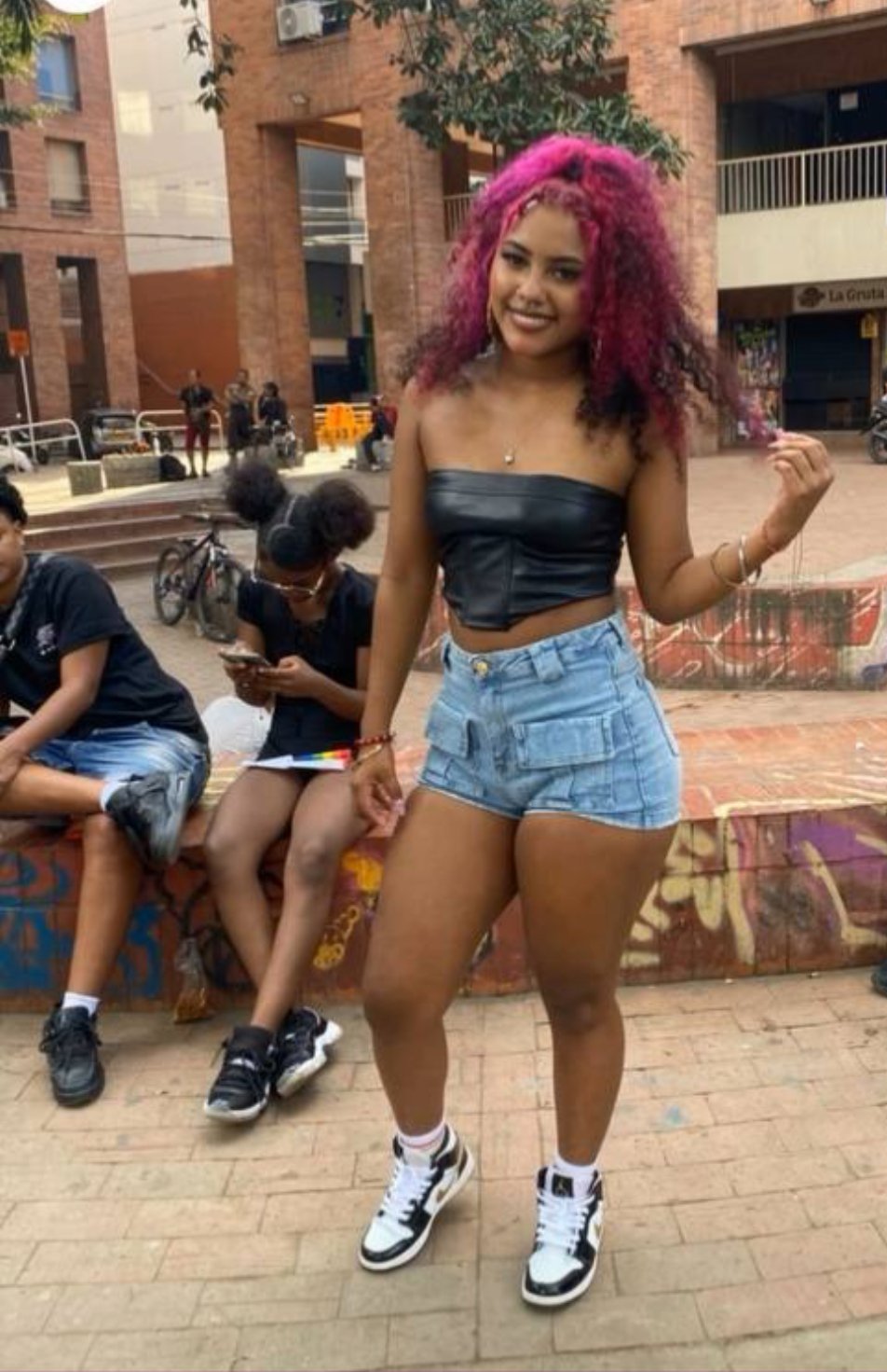 Niyireth Bolaños Delgado Negra Cali Colombia #VC7jmuQm